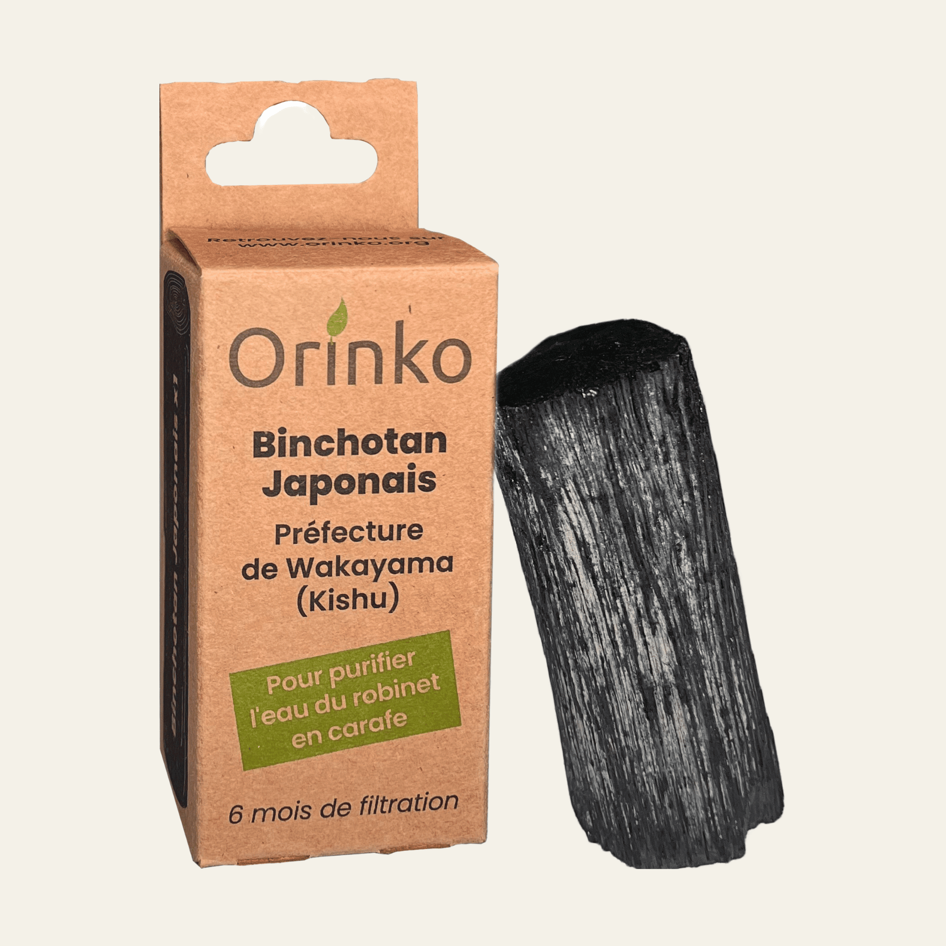 Charbon Binchotan japonais de Kishu, région de Wakayama, pour filtrer naturellement l’eau du robinet