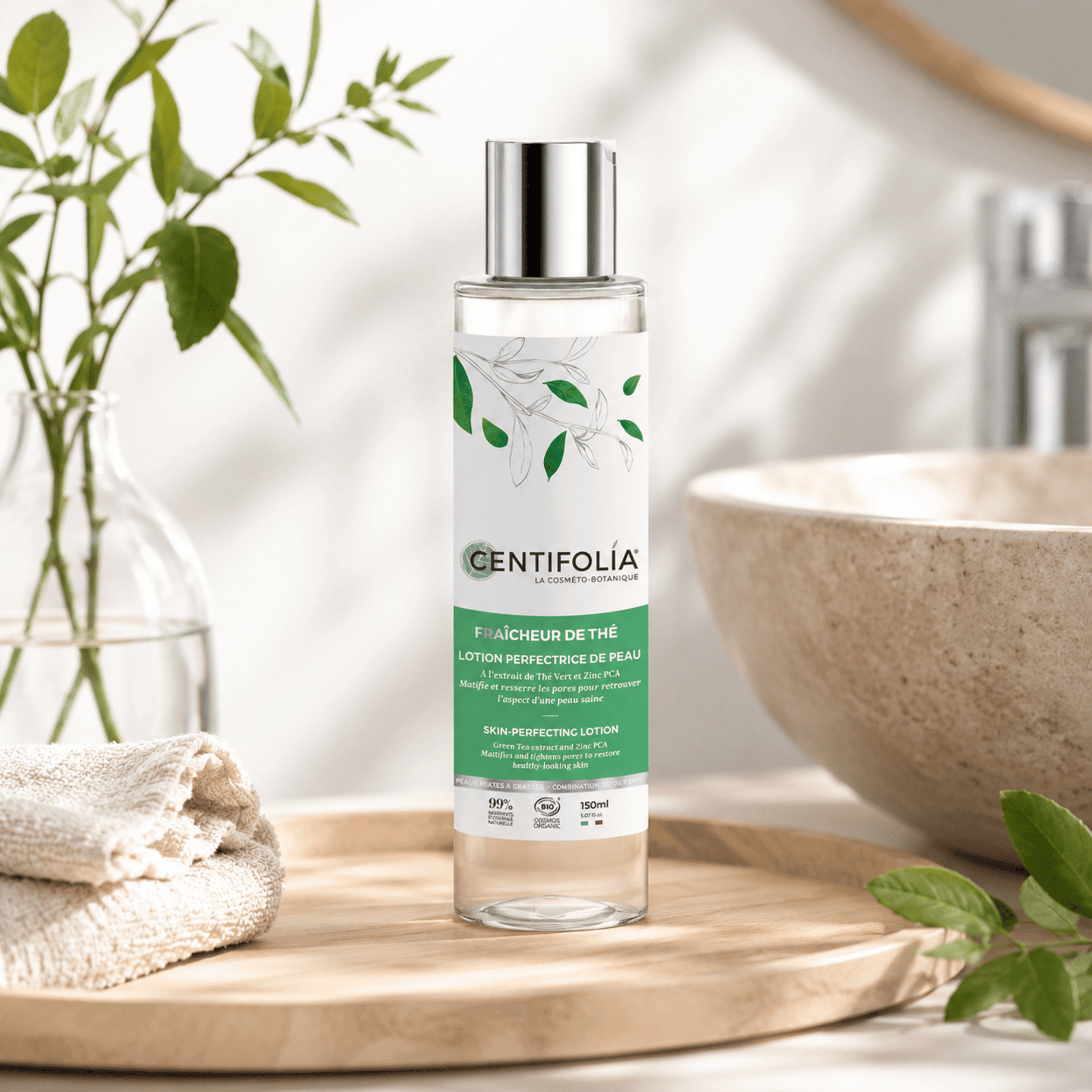 Lotion perfectrice matifiante Centifolia 150 ml au thé vert bio, hamamélis bio et Zinc PCA. Sans alcool, pour peaux mixtes à grasses.